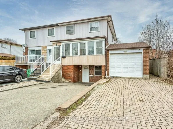 7549 Catalpa Rd, Mississauga, ON L4T 2T2