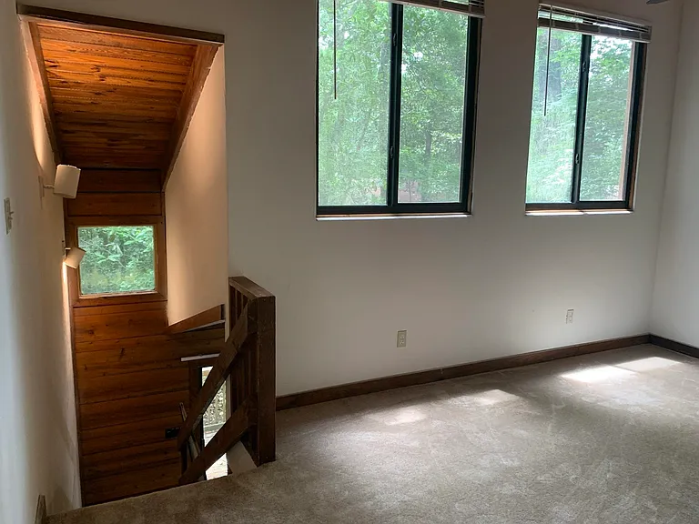 307 Vantage Point Ln #33 — Photo 12