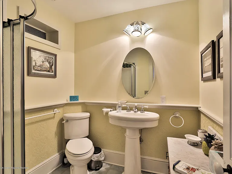 44 Webb Ave — Photo 18