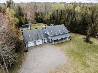 5 Pullen Rd, Dexter, ME 04930
