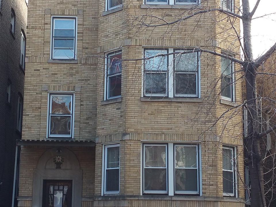 1st image of 4855 N Rockwell St APT 3