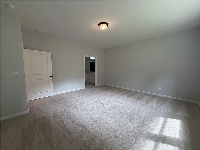 139 Jacobs Hollow St — Photo 12