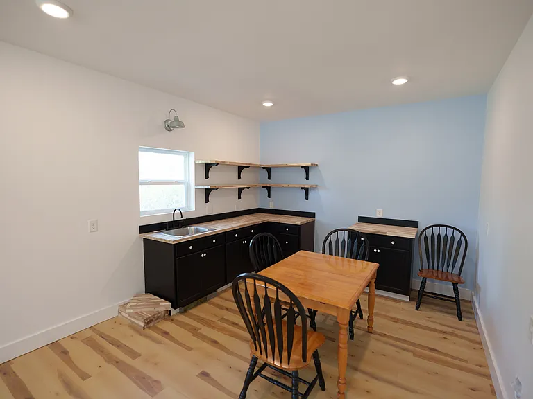 60 Madison Dr — Photo 54