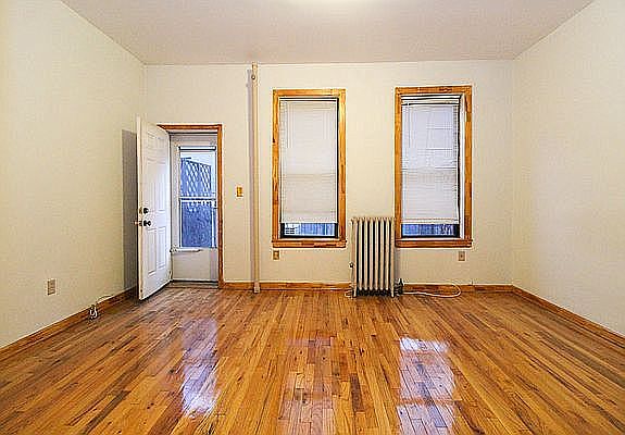 3rd image of 704 Washington Ave #3F