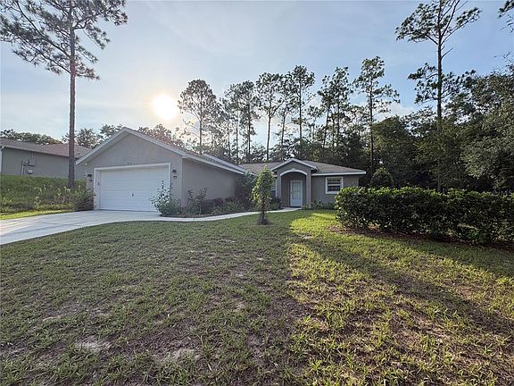 2nd image of 9832 SW 196th Avenue Rd