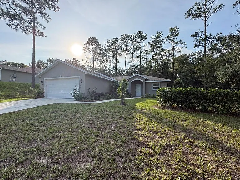 9832 SW 196th Avenue Rd — Photo 2