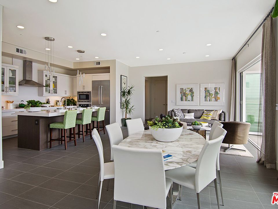 1st image of 12698 Sandhill Ln #3