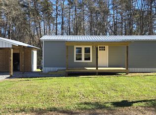 910 Barnett Bridge Rd, Lancing, TN 37770