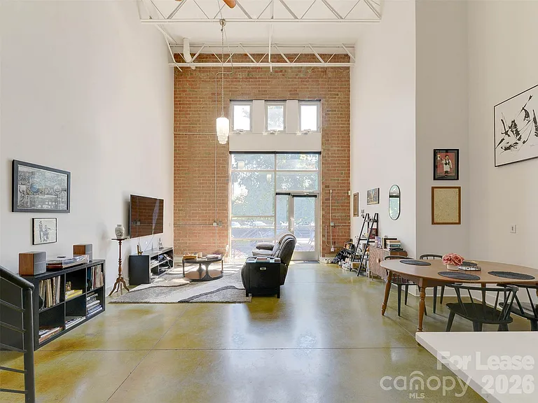909 Westmere Ave — Photo 6