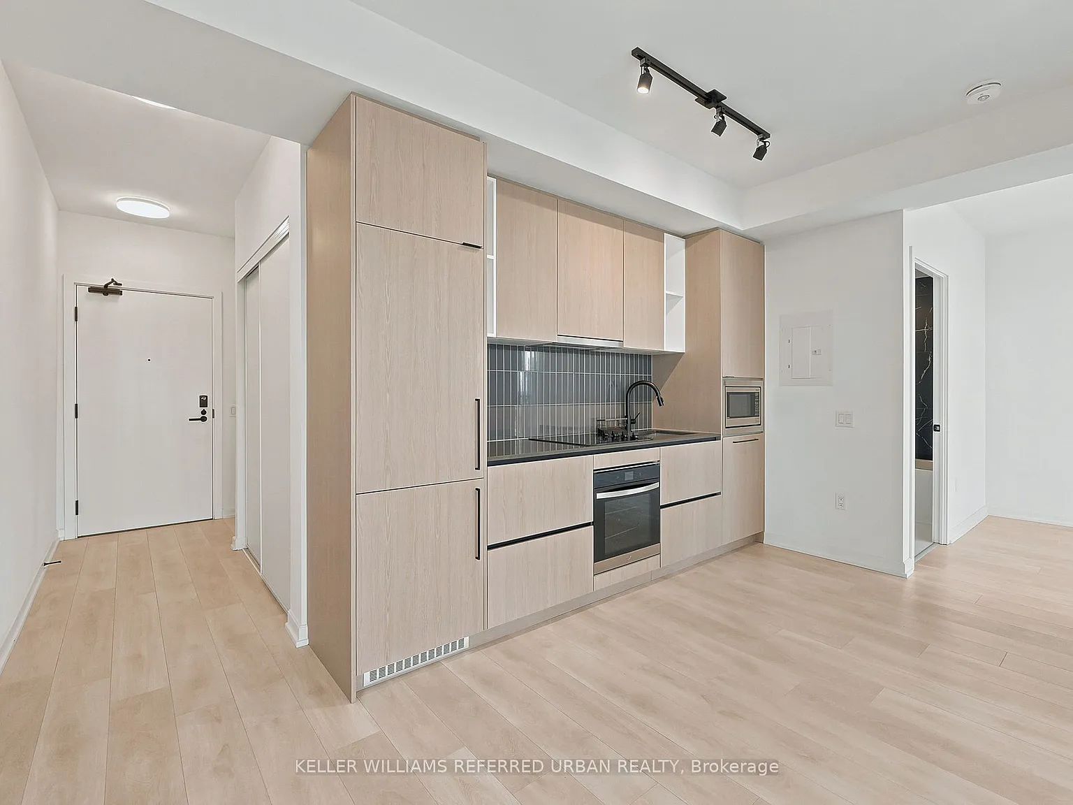 1 bed, $2,000 — Photo 3