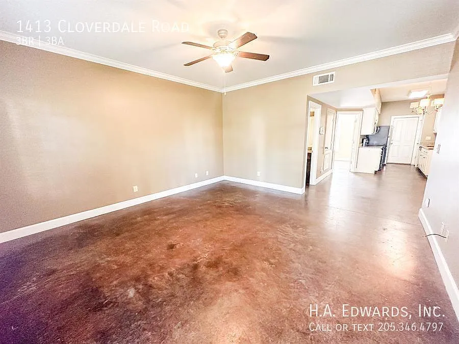 1413 Cloverdale Road — Photo 2