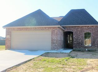 1010 Michelle Dr, Sulphur, LA 70663