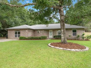 7448 Rustling Pines Dr, Milton, FL 32583