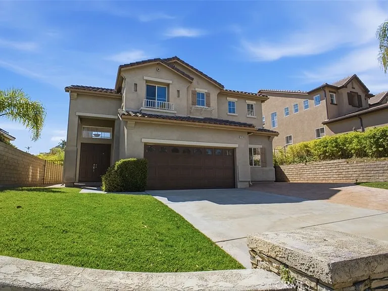 26040 Potter Pl — Photo 1