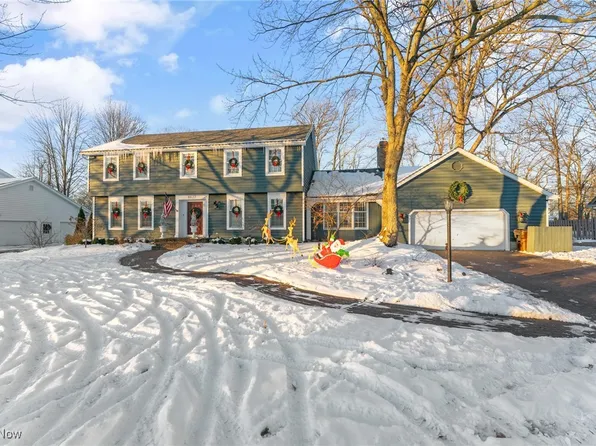 8677 Four Seasons Trl, Poland, OH 44514