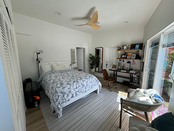 5th image of 754 S Cloverdale Ave