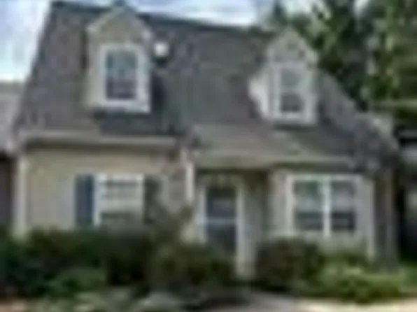 1320 Sycamore Ct, Charlottesville, VA 22901