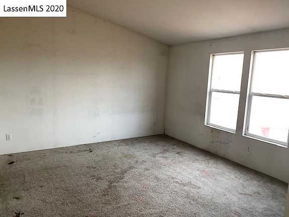 5th image of 446-395 Lake View Dr