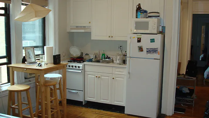 Rented by Metropolitan Equities | media 21