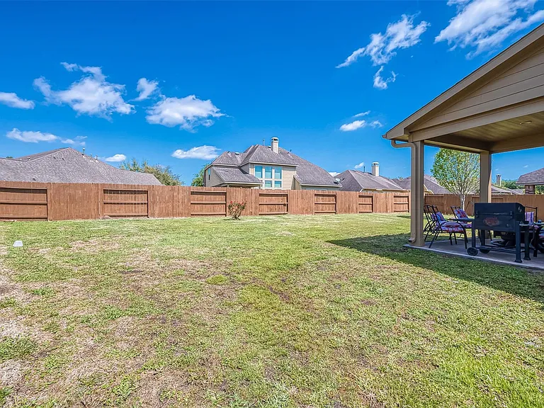 14113 Timber Bluff Dr — Photo 35
