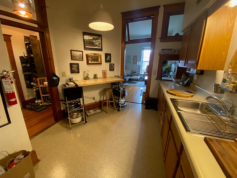 725 Massachusetts St #2B — Photo 5
