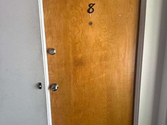 2nd image of 4859 Mansfield Ave #H8