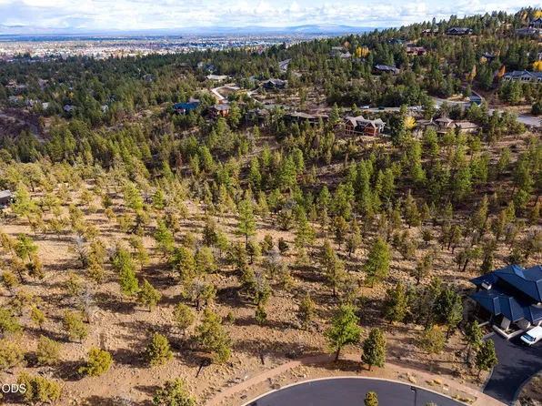1470 NW Puccoon Ct, Bend, OR 97701