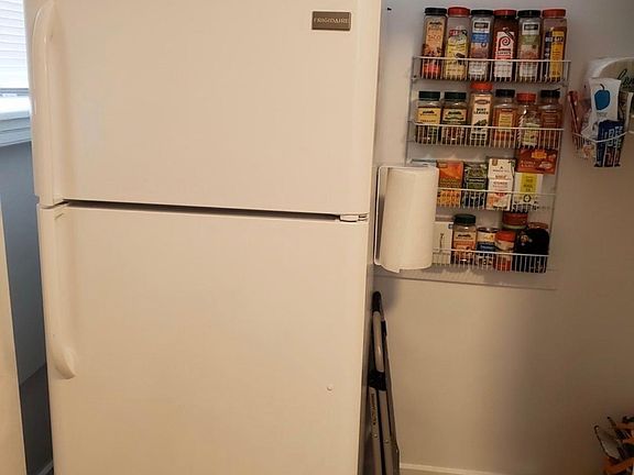 5th image of 5443 N St Louis Ave #1