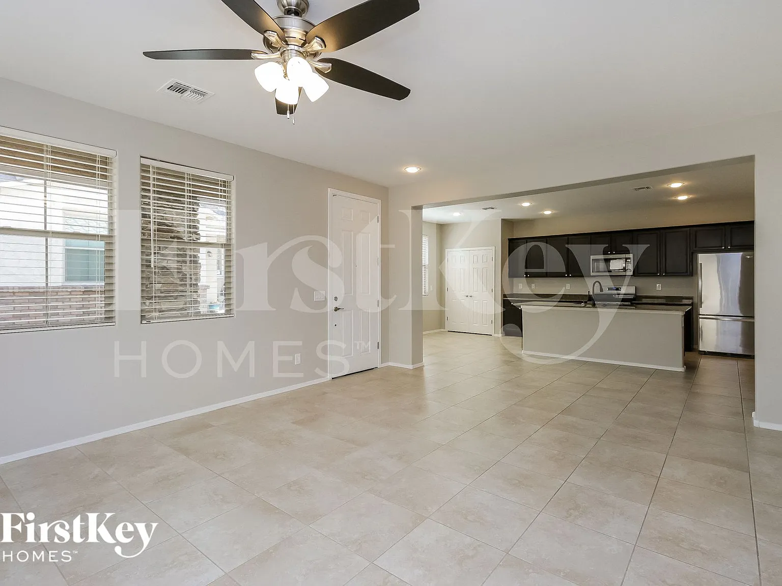 3 bed, 2.5 bath, 1738 sqft, $2,410 — Photo 3