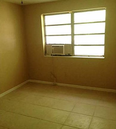 5th image of 13990 NE 20th Ct APT 7