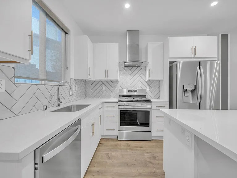 357 Crate Ave — Photo 8