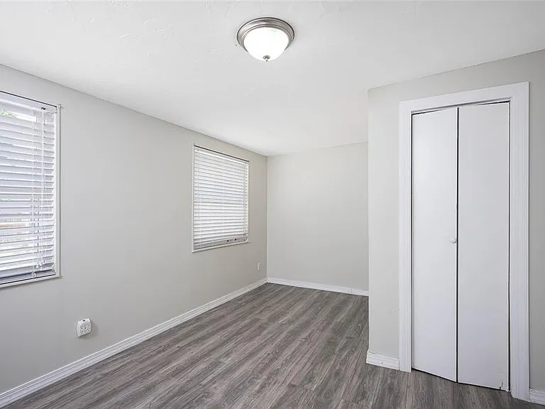 232 Pocono Trl E — Photo 18