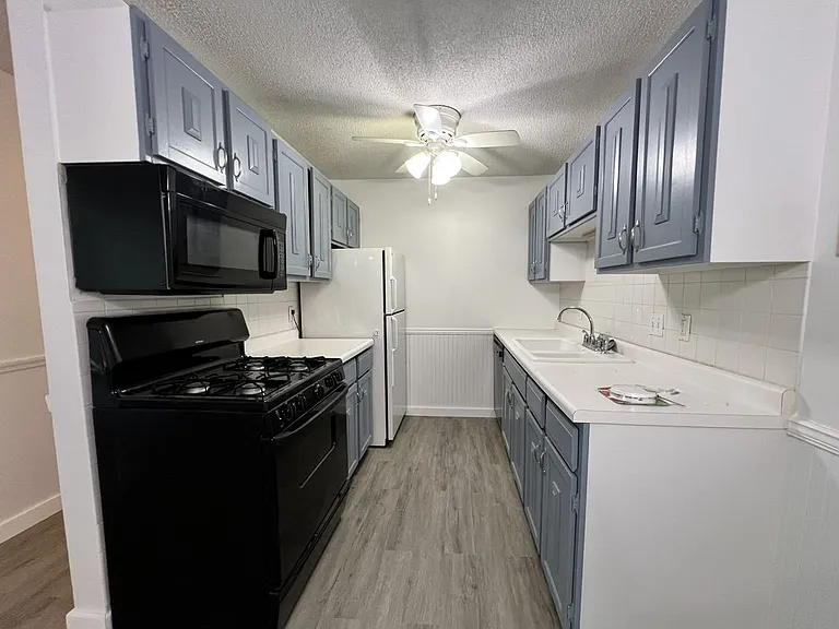 255 Elmwood Ave #205 — Photo 5