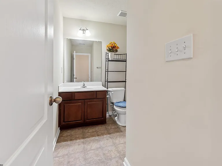 3313 Sun Ct — Photo 28