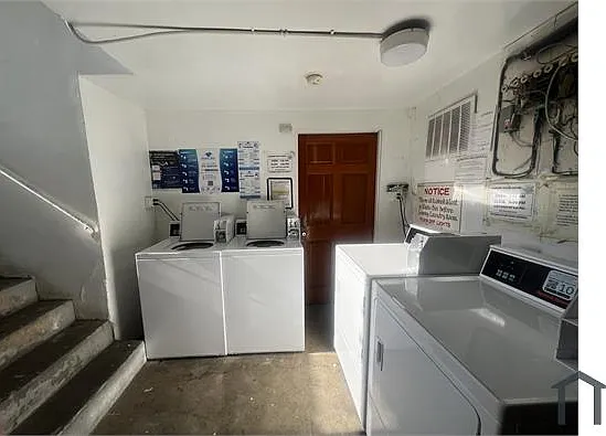 1207 Menlo Ave — Photo 5