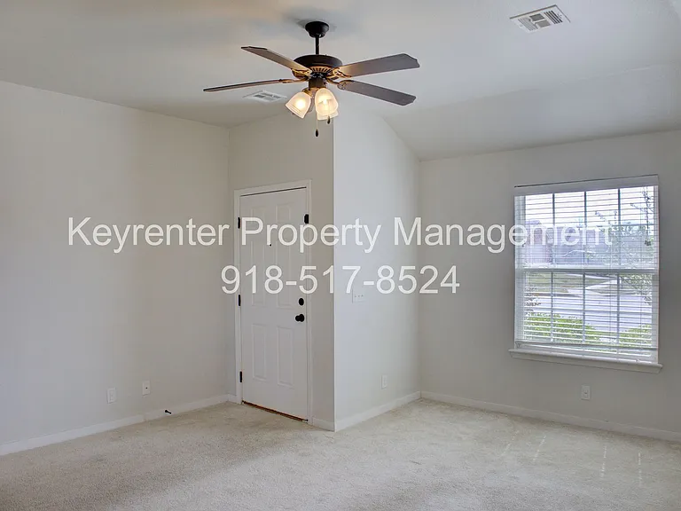 5839 E 148th Pl S — Photo 3