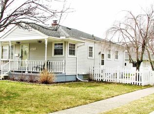 24703 Lexington Ave, Eastpointe, MI 48021