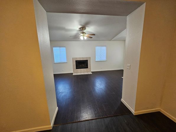 1048 Jean Ave