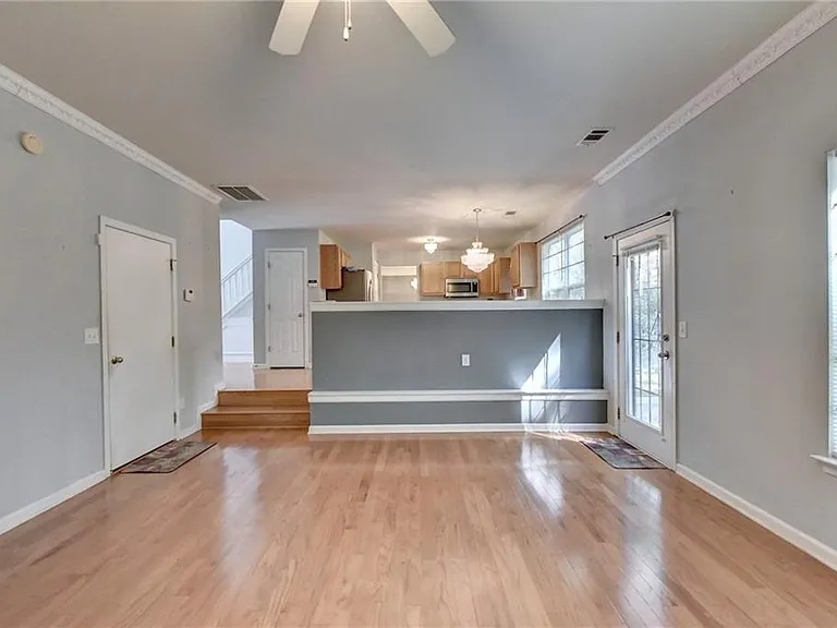 5064 Michael Jay St — Photo 7