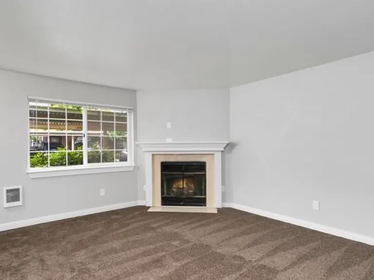 412 Center Rd #F2 — Photo 4