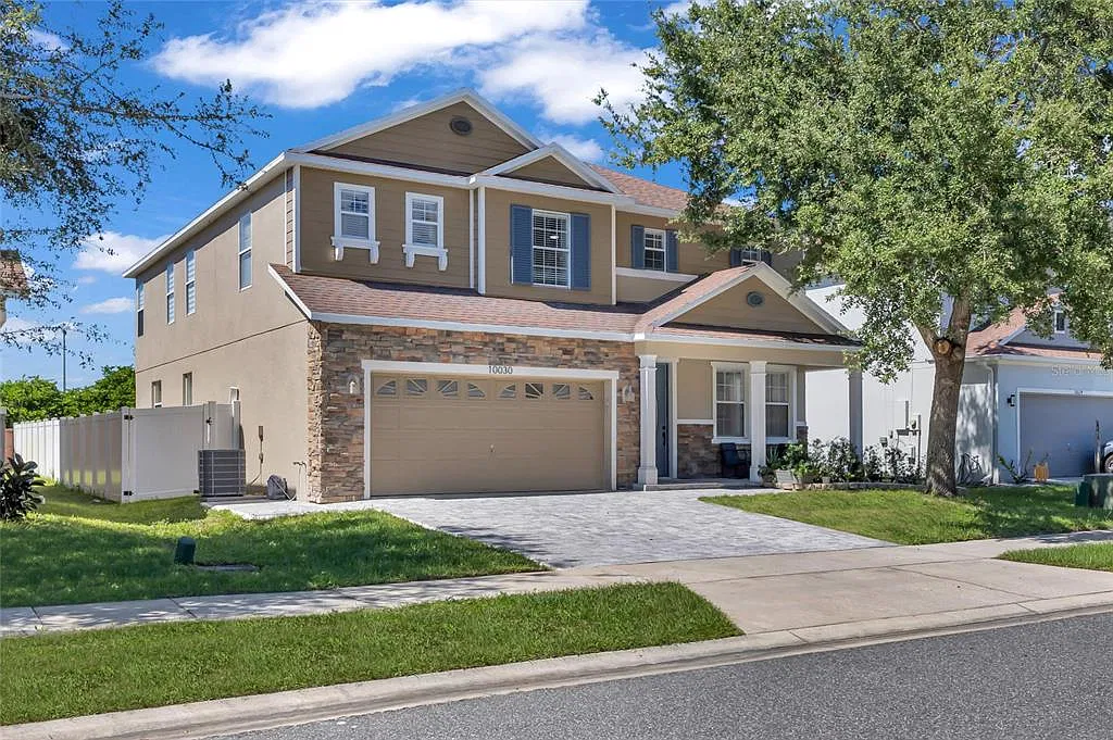 5 bed, 3.0 bath, 3392 sqft, $4,980 — Photo 2