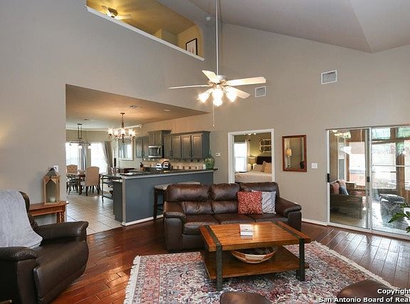 3rd image of 1611 Sunblossom Cir
