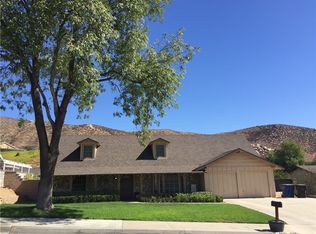 5631 Peacock Ln, Riverside, CA 92505