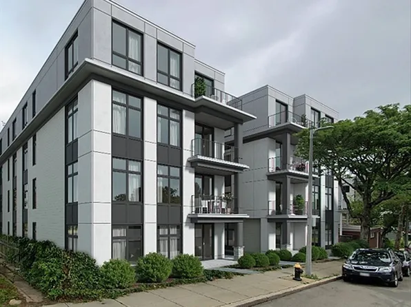4301 Washington St, Boston, MA 02131