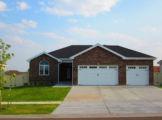 2201 Plain View Rd, Cheyenne, WY 82009