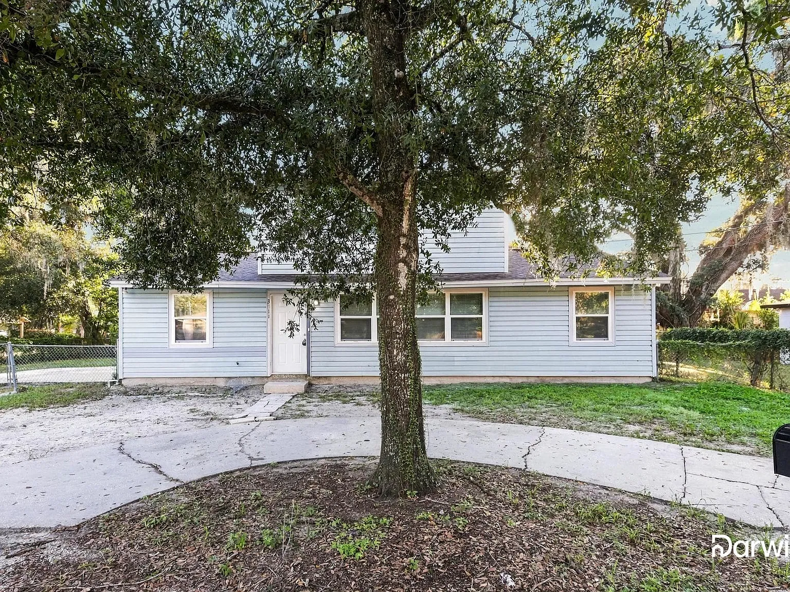 4 bed, 2.0 bath, 1820 sqft, $2,575 — Photo 1