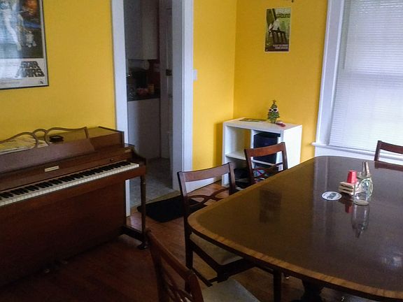 3rd image of 324 Maupin Ave