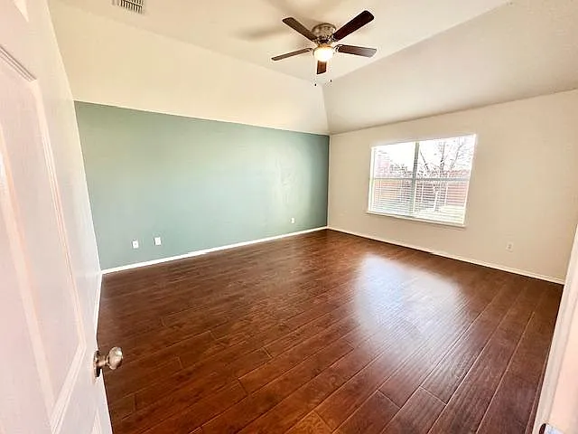 4411 Blackberry Rd — Photo 9