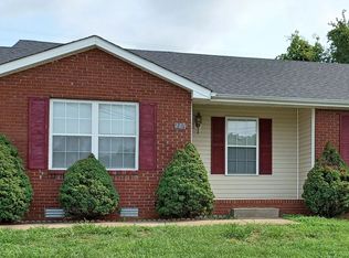 221 Lady Alice Ct, Clarksville, TN 37042