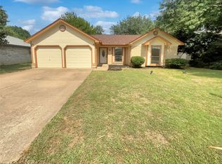 7516 Cedarhill Rd, Watauga, TX 76148